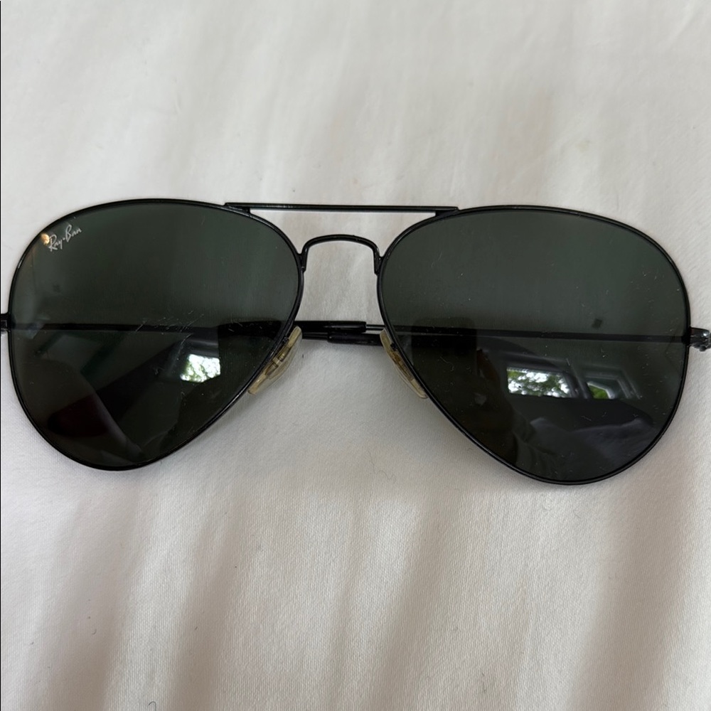 Ray-Ban Black Aviator Sunglasses